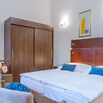Metropol 3*