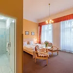 Metropol 3*