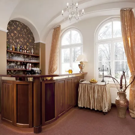 ホテル Metropol Františkovy Lázně